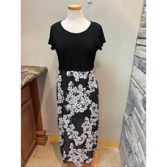 Vince Camuto L Black layered sheer floral maxi dress - Picture 1 of 9